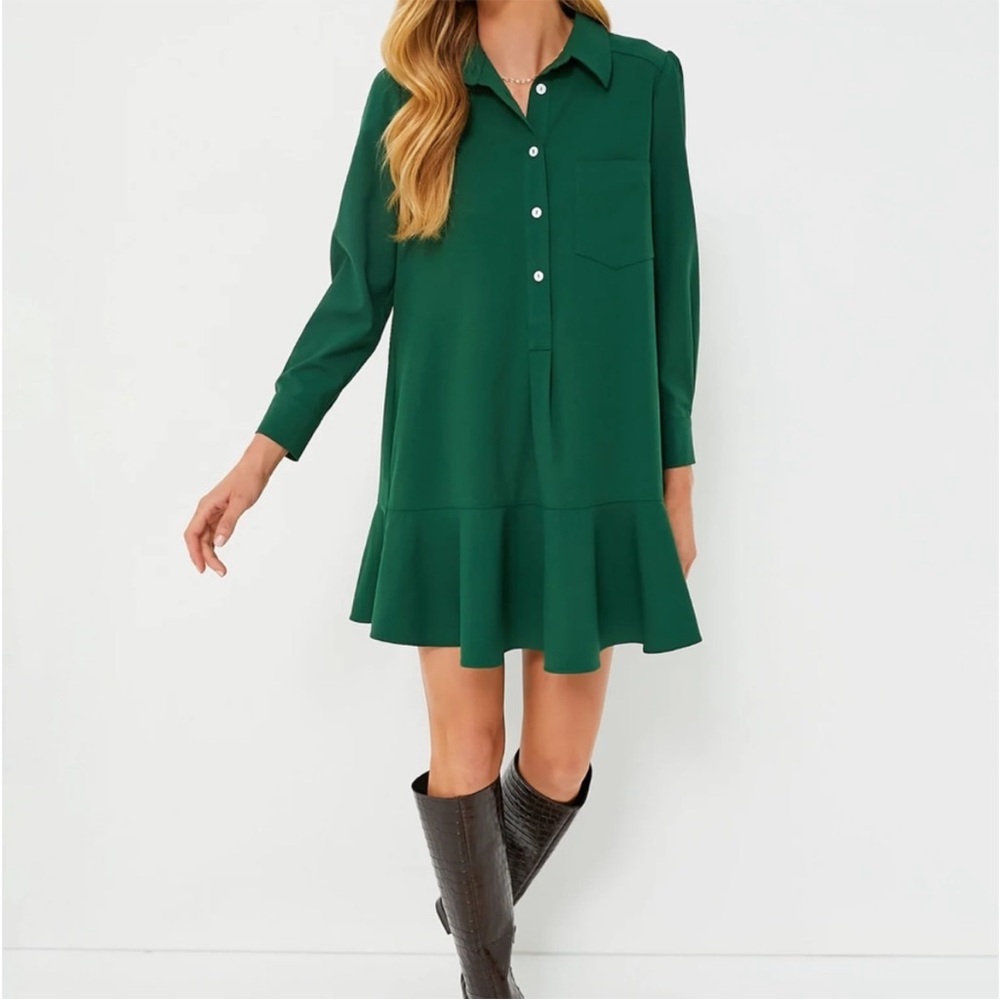 Tuckernuck Hunter Green Crepe Callahan Shirt Dress
Size Medium New with Tags
